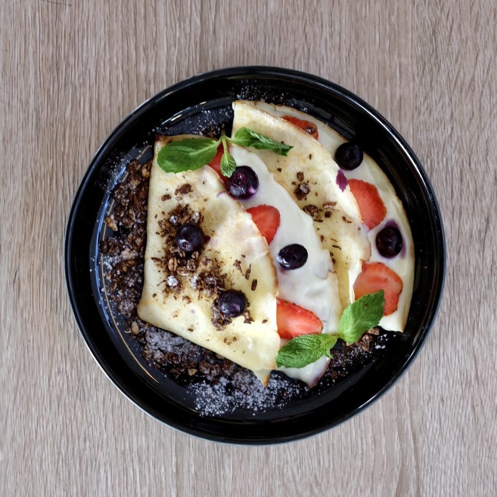 Mixed Berries Cream Cheese Pannekoek